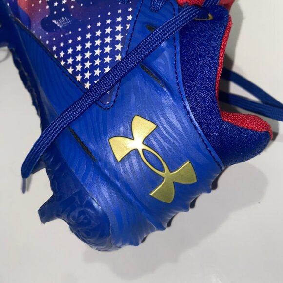 Under Armour Youth Football Cleats Size 2Y - Picture 7 of 9